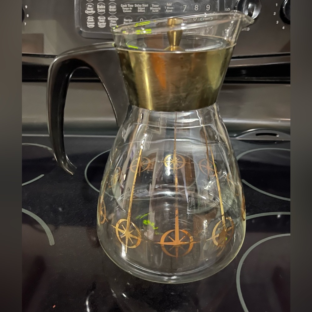 Vintage Pyrex Compass Pattern  10 Cup Coffee Pot